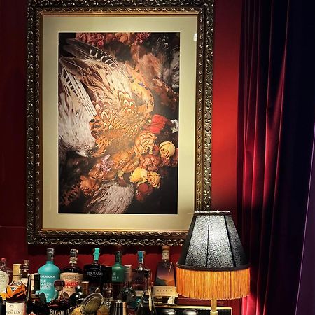 Chateau Denmark Londra Esterno foto The painting in 2019