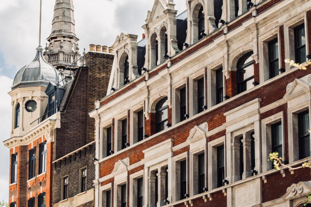 Chateau Denmark Londra Esterno foto The facade of the hotel